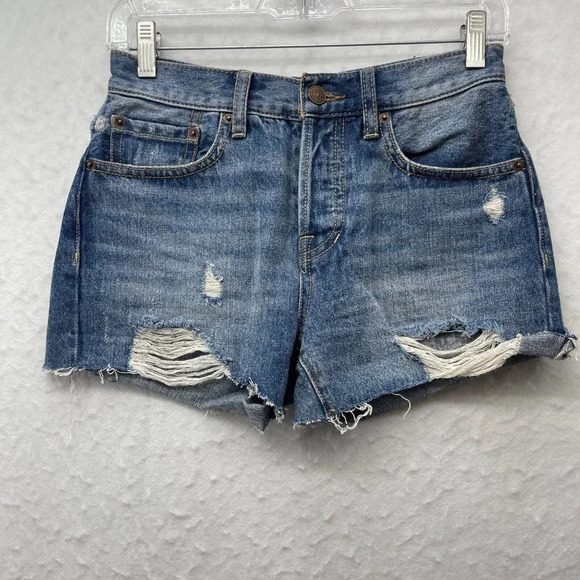 We The Free Shorts Women's 24 Blue Denim Regular Fit Mid rise Distressed Shortie - Picture 1 of 11